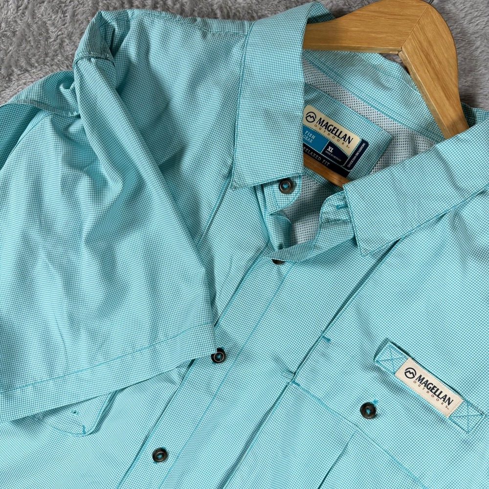 Magellan Outdoors Fish Gear Mens XL Blue Check Fishing Shirt SGMGFM1512